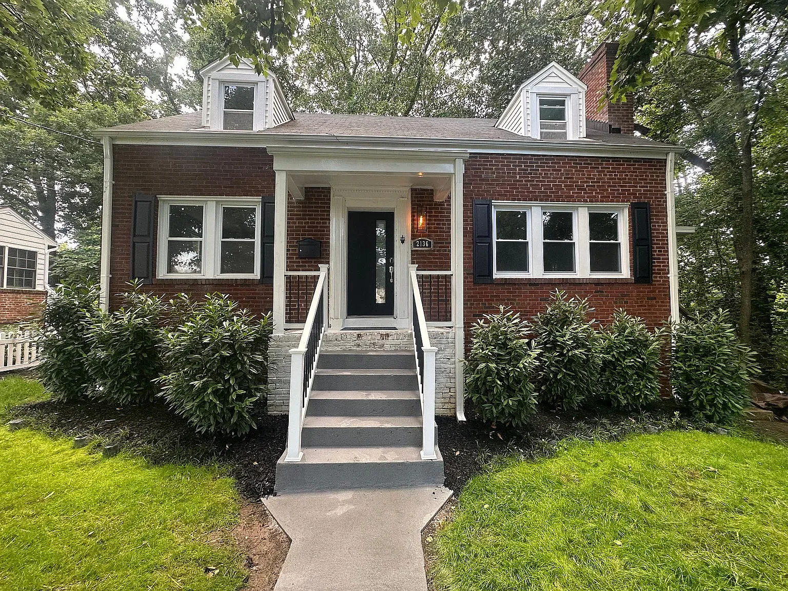 5 bed, 150 sqft, $6,500 — Photo 1