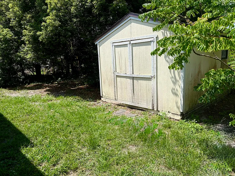 Shed
