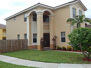 8854 NW 180th Ter, Hialeah, FL 33018