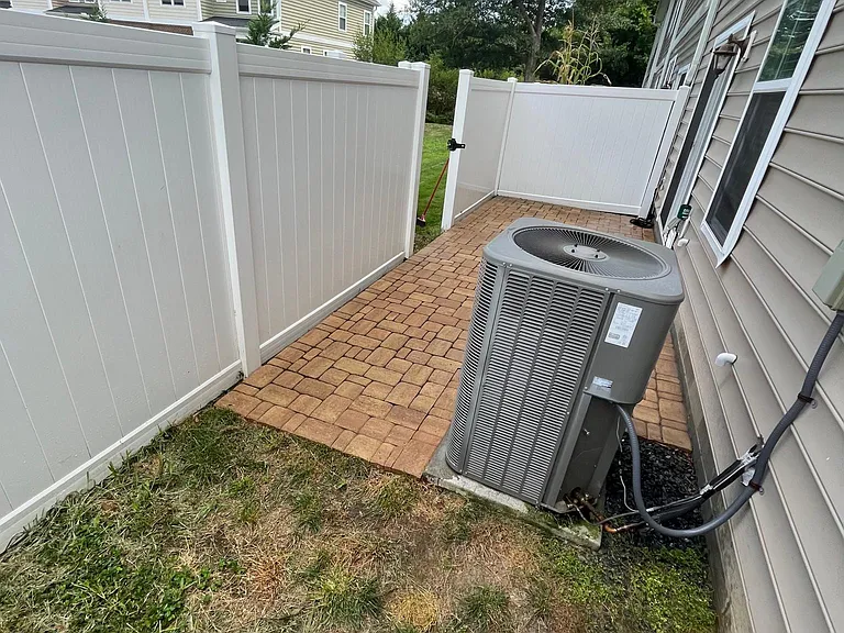 1012 Marble Walke Way — Photo 12