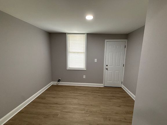 3rd image of 3914 W Cold Spring Ln APT 3