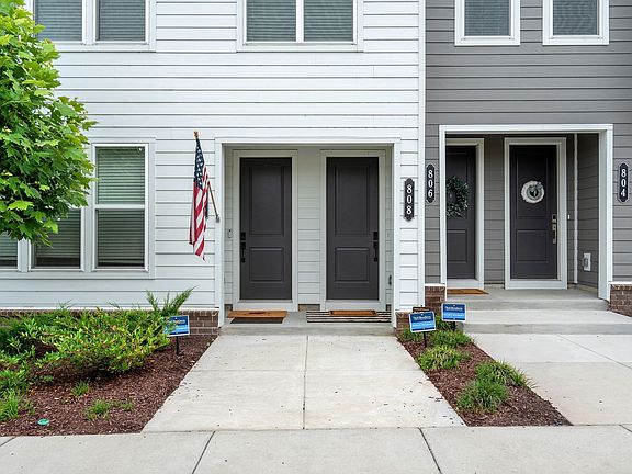 3rd image of 808 42nd Ave N