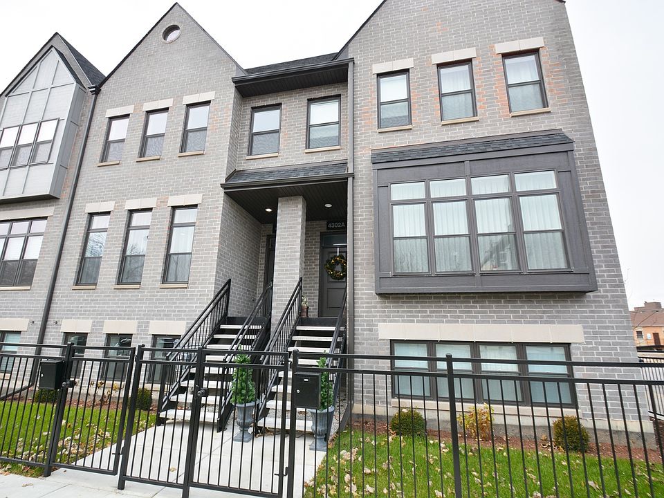 1st image of 4306B S Drexel Blvd