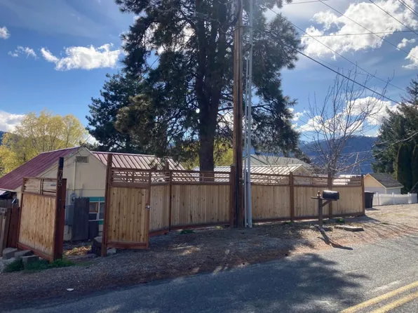 705 Boetzkes Ave, Manson, WA 98831