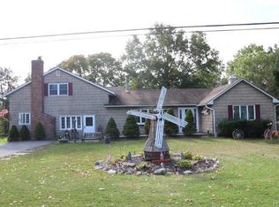 1068 Burlingham Rd, Shawangunk, NY 12566