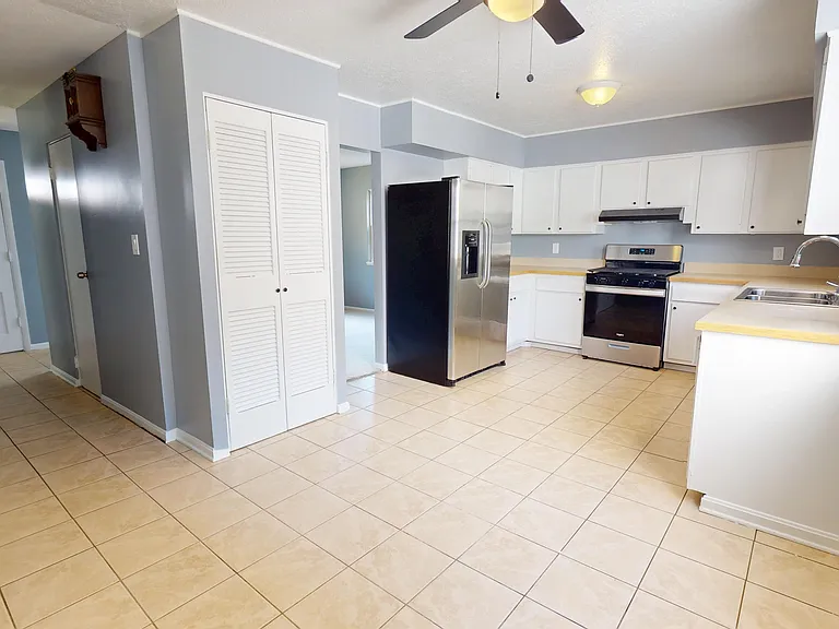 1530 Artman Ave — Photo 6