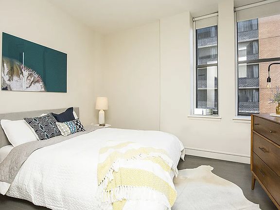 3rd image of 90 West St APT 9H