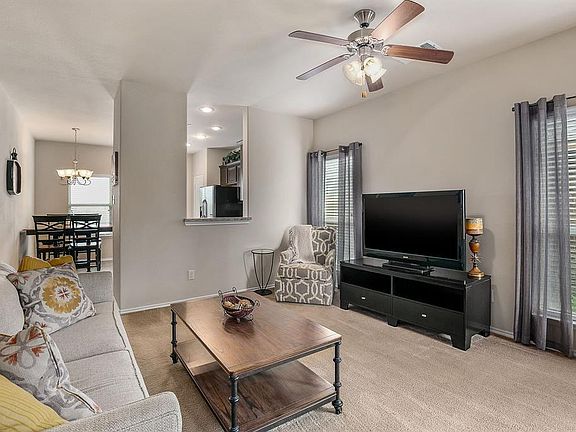 5th image of 1724 River Oak Ln