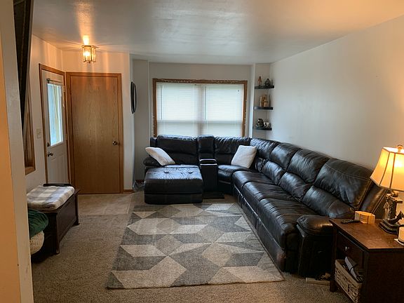 2nd image of 230 Joellen Dr