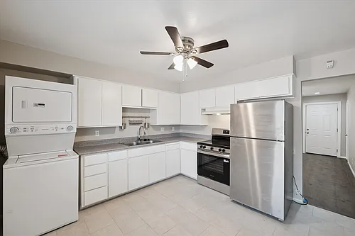 4819 E Cambridge Ave #1 Photo 1