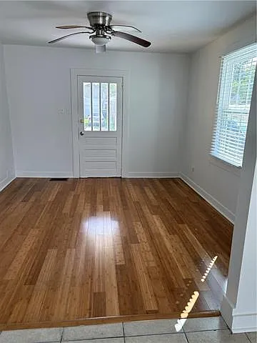 2 bed, 1.0 bath, 900 sqft, $1,500 — Photo 2