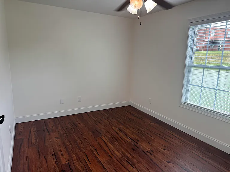 411 Macon St — Photo 5