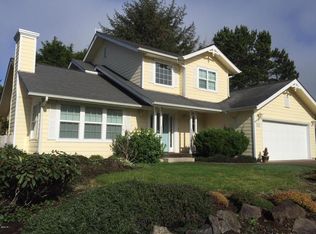 760 NW Estate Dr, Seal Rock, OR 97376