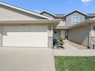 2908 Riviera St SW UNIT B, Cedar Rapids, IA 52404