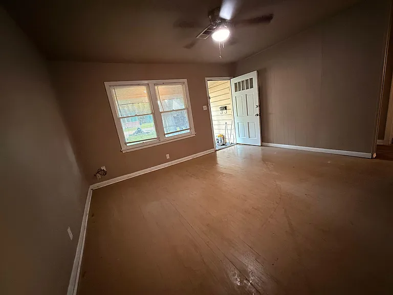 3431 Canal Ave — Photo 5