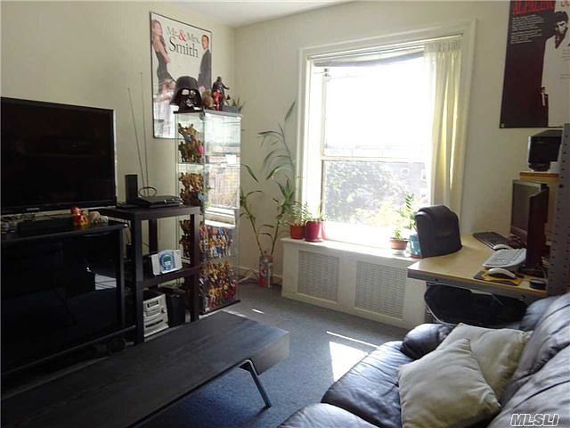 1st image of 3051 Hobart St APT 4A