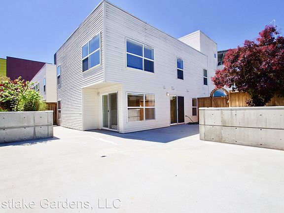 2nd image of 3230 Eastlake Ave E #301