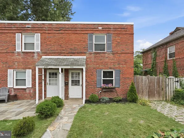 829 S Irving St, Arlington, VA 22204