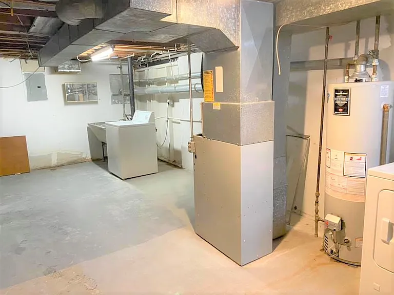 25 Highland Ave #2 — Photo 17