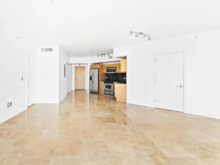 350 S Miami Ave #1802 — Photo 17