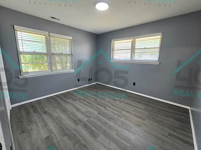 3606 Oakhurst Dr — Photo 13