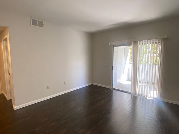 4th image of 2615 W Gary Ave Unit 2037