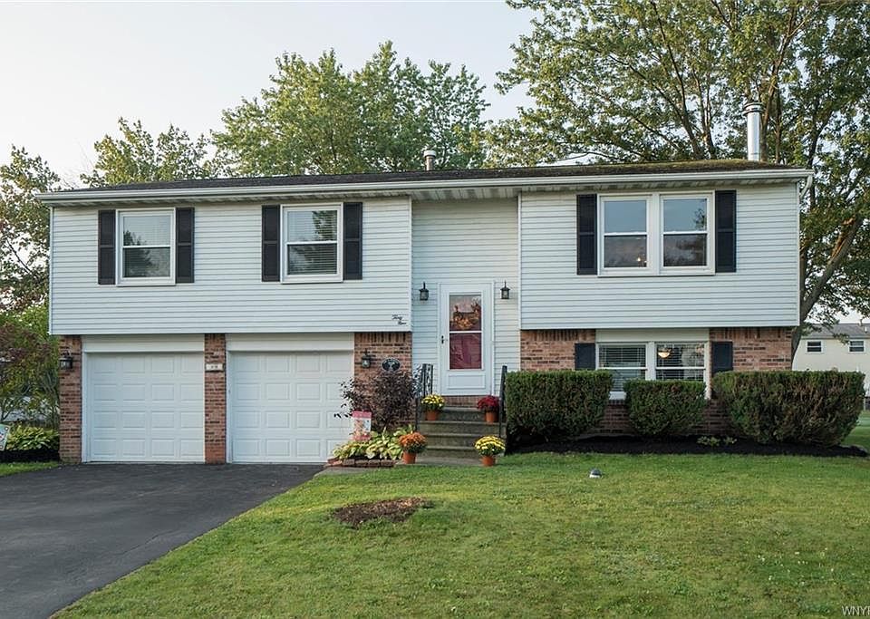 1st image of 39 Tanglewood Dr