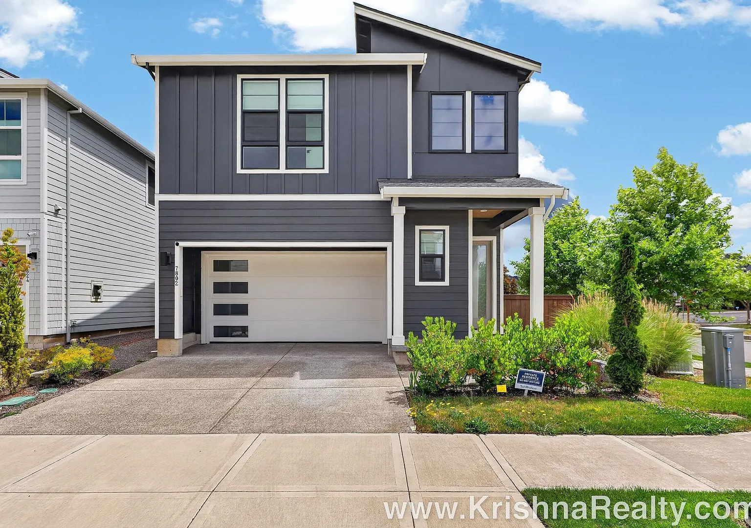 Stunning 4-Bed, 2.5-Bath Toll Brothers Contemporary Home in Desirable Bethany Neighborhood! — Photo 1