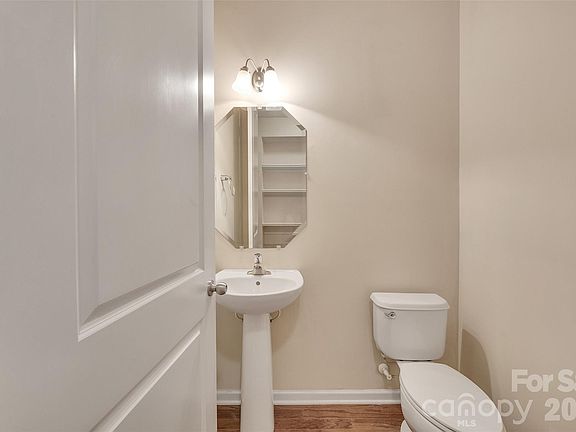5th image of 3212 Bridgewick Rd