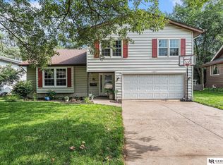 10605 N St, Omaha, NE 68127