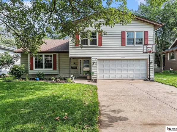 10605 N St, Omaha, NE 68127
