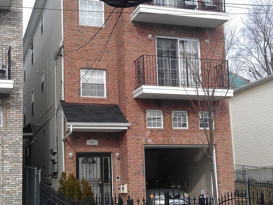 1st image of 167 Camden St Floor 2