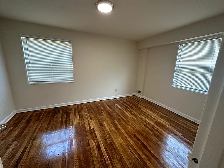 1314 K St SE #203 — Photo 3