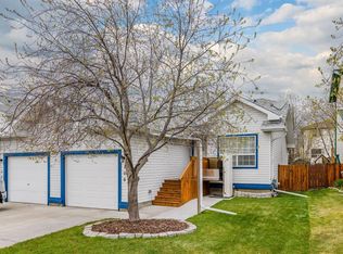 108 E Quigley Close, Cochrane, AB T4C1S4