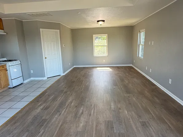 (undisclosed Address), Riverside, CA 92506