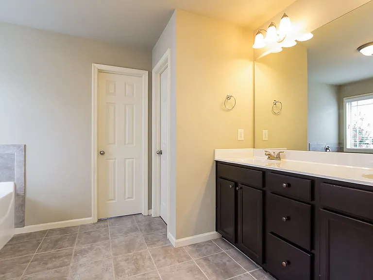 1415 Kilchis Falls Way — Photo 9