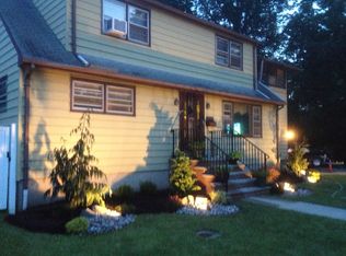 165 Wedgewood Ave, Woodbridge, NJ 07095