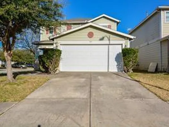 303 Mantova Dr, Houston, TX 77073