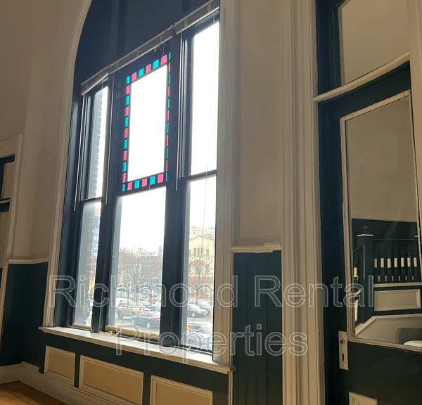 11 E Broad St #5 — Photo 7