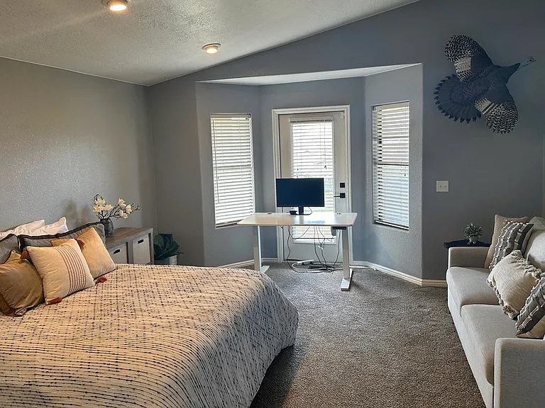 860 W Hampton Rd — Photo 17