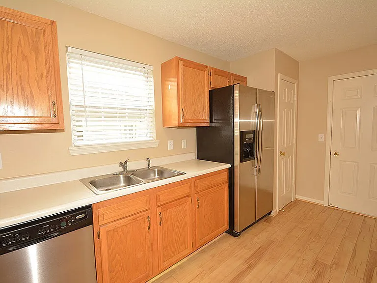 11960 Locus Ln — Photo 10