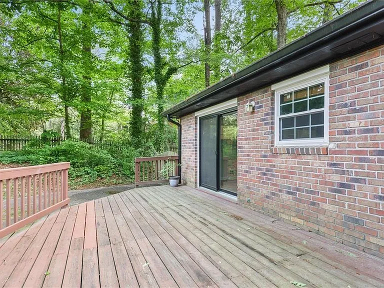 2903 Old Sewell Rd — Photo 26