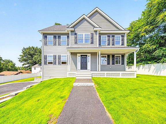 3rd image of 8 Country Ln