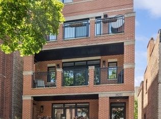 627 W Surf St #3, Chicago, IL 60657