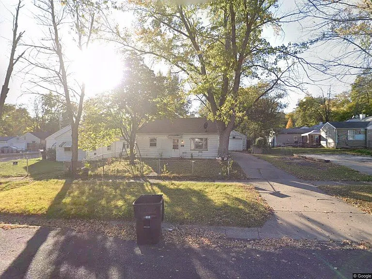 909 S Gomo St — Photo 1