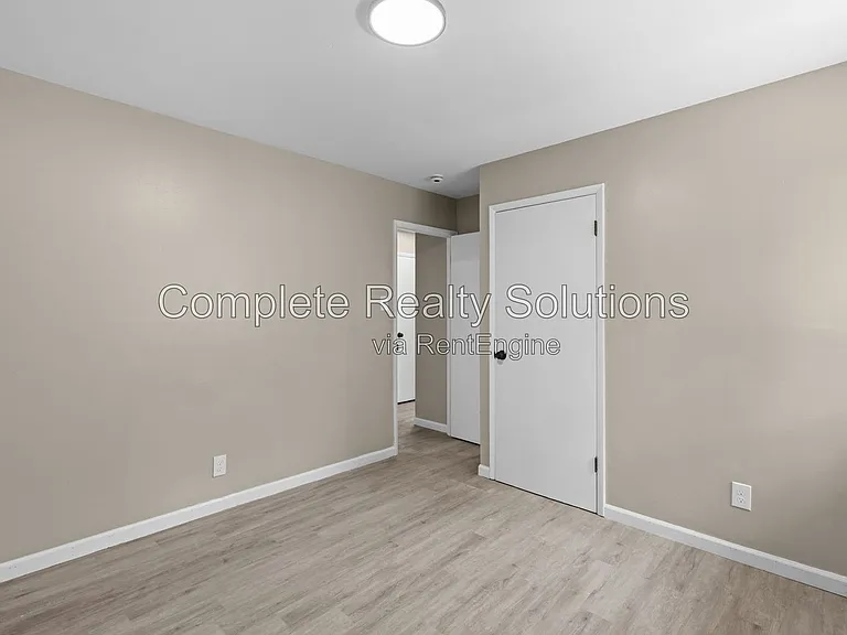 10417 Prince Dr — Photo 21