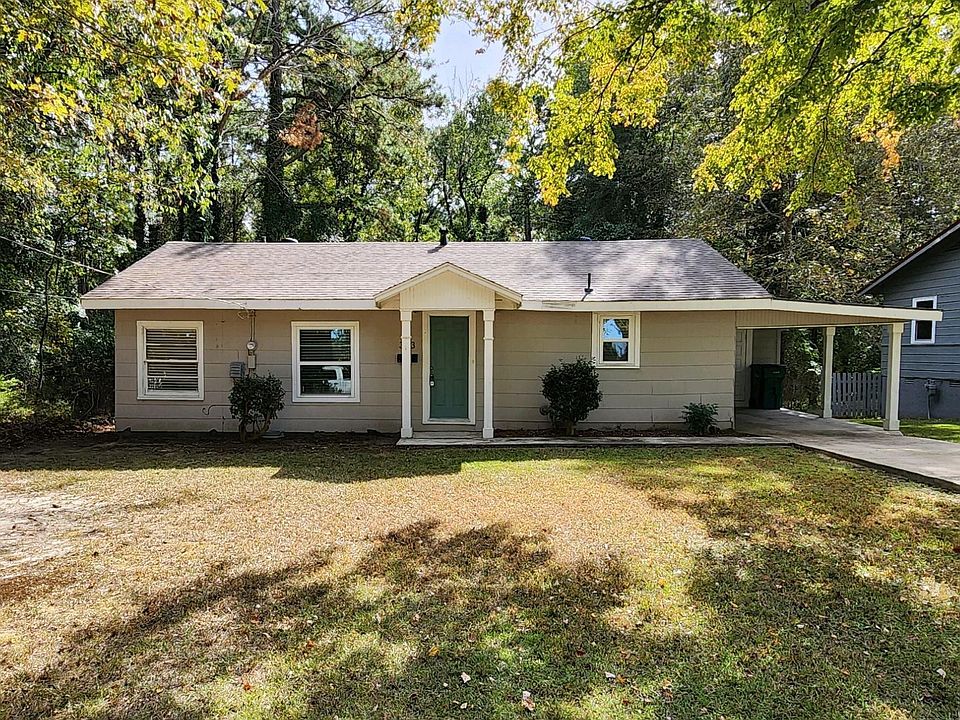 1st image of 323 Lilac Dr