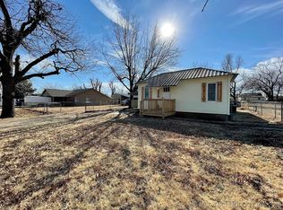 1515 E Oak St, Cushing, OK 74023
