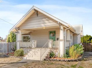450 E Arlington St, Gladstone, OR 97027