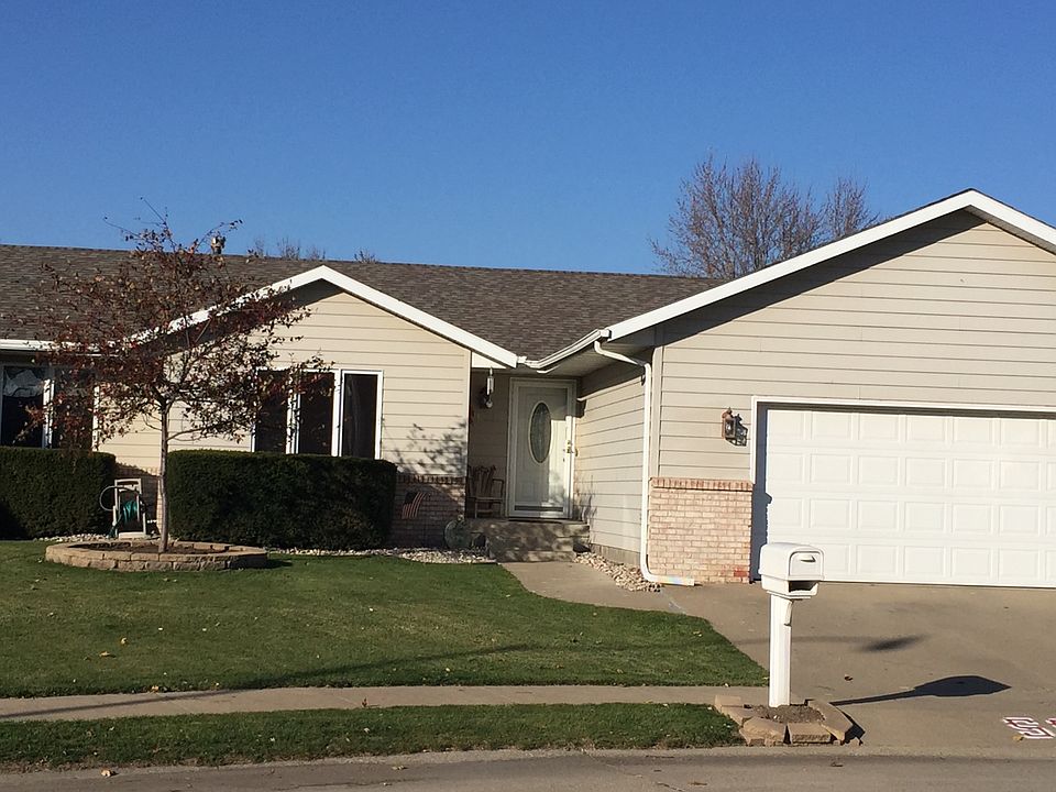 1st image of 303 Regency Pkwy